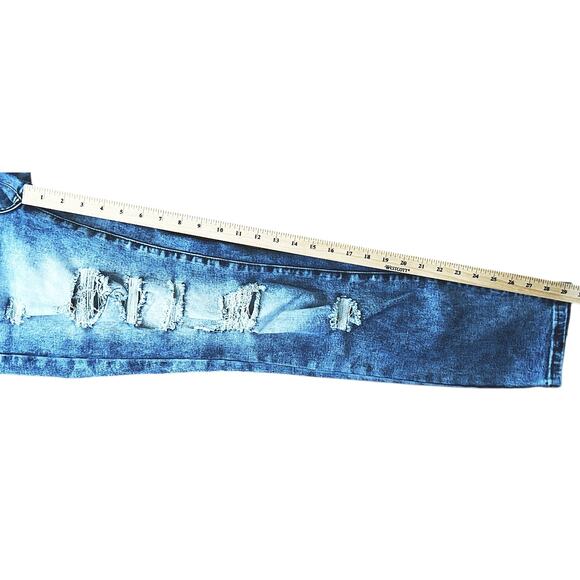 NWOT Flamingo Distressed Straight Leg Mid-Rise Stretch Jeans Small (26x30) - Picture 4 of 7